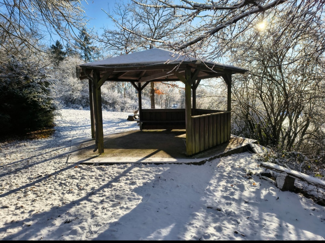 Albert Scharz Hütte Pavillon Winter